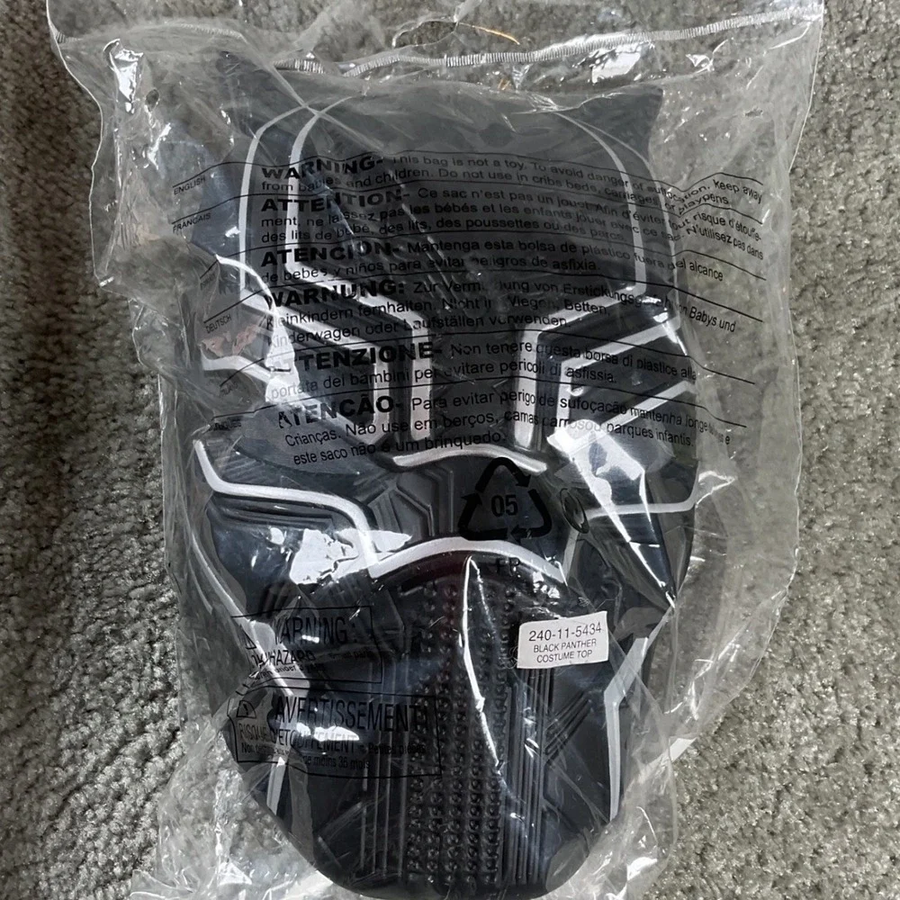 Marvel Black Panther Costume Top and Mask Kids OS Black Silver 240-11-5434